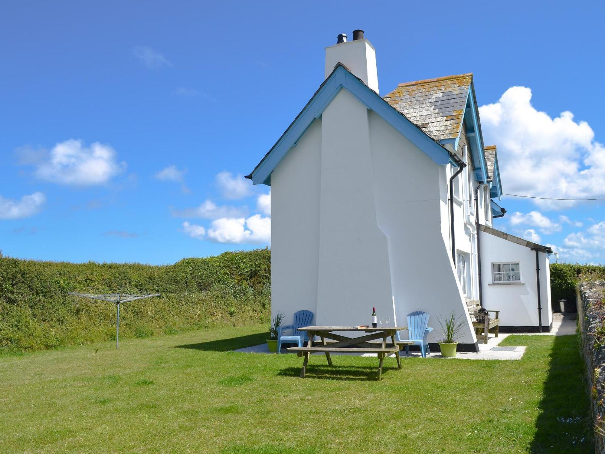 St Cadoc Cottage セント・メリリン エクステリア 写真